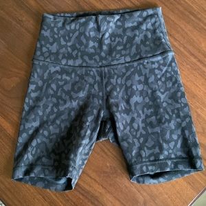 LULULEMON | biker shorts